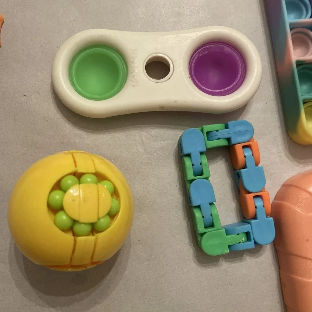 Random Toy Lot McDonald's‎ Fingers Puzzles Jumping Walking Stretch
